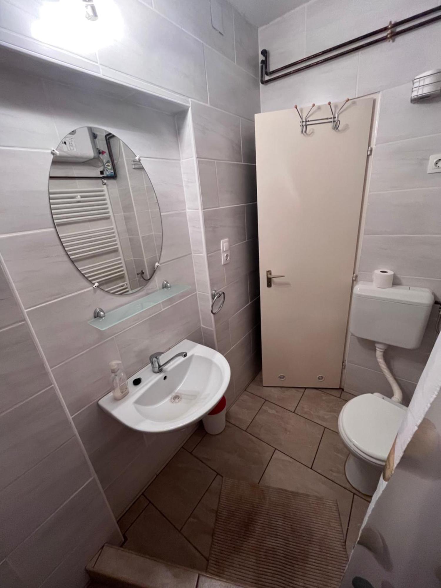 Abigel Apartman Морахалом Екстер'єр фото