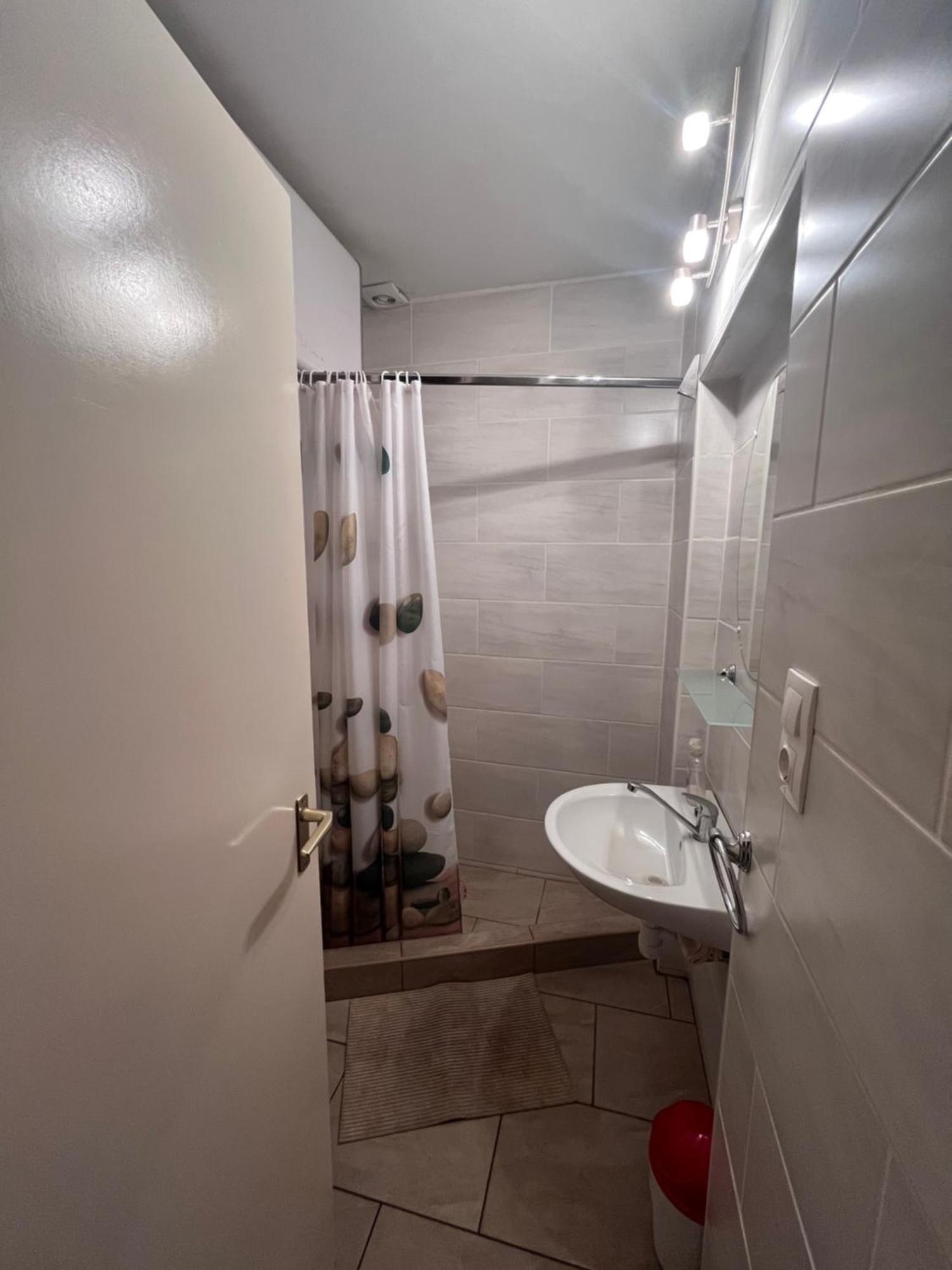 Abigel Apartman Морахалом Екстер'єр фото