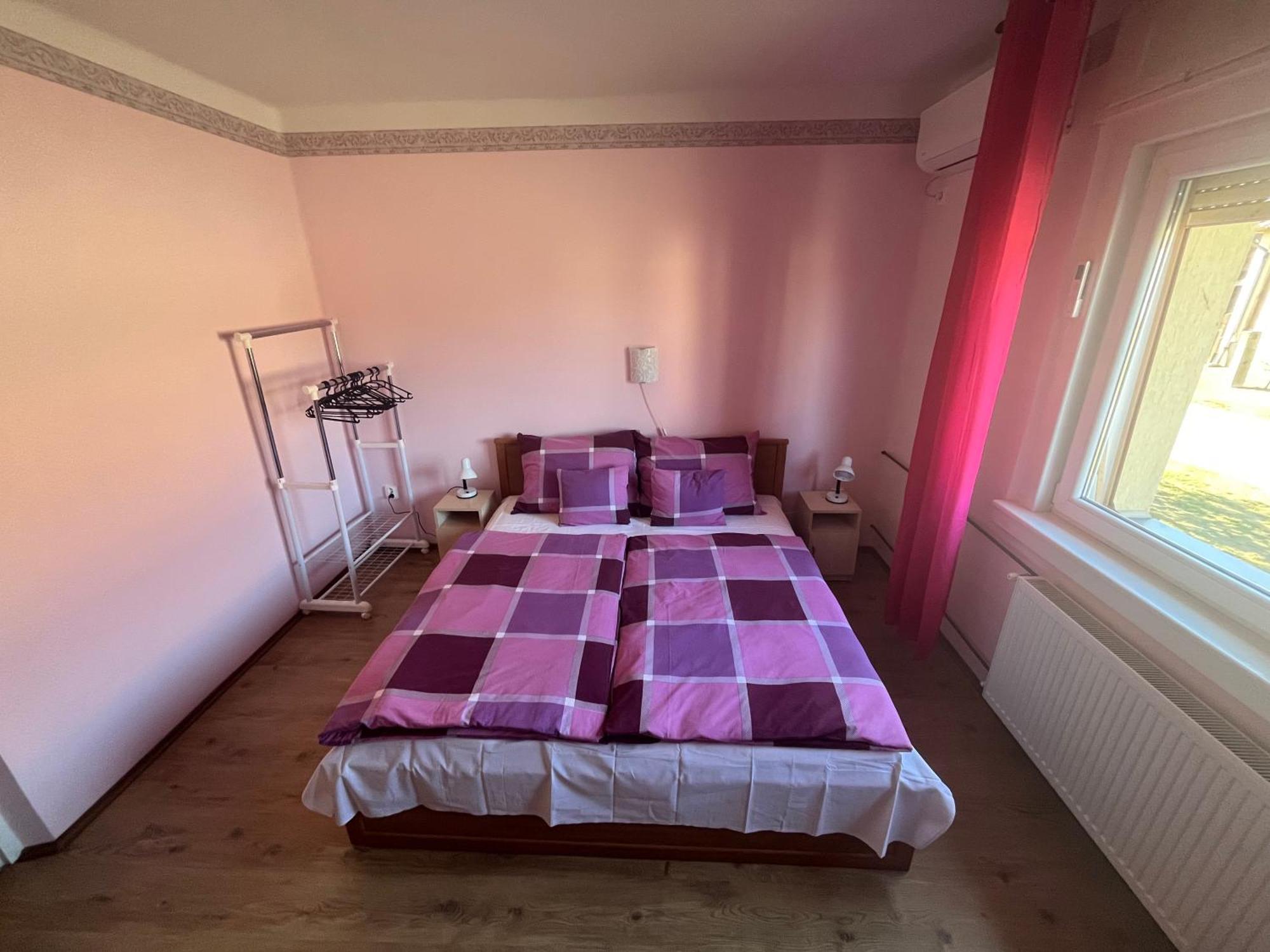 Abigel Apartman Морахалом Екстер'єр фото