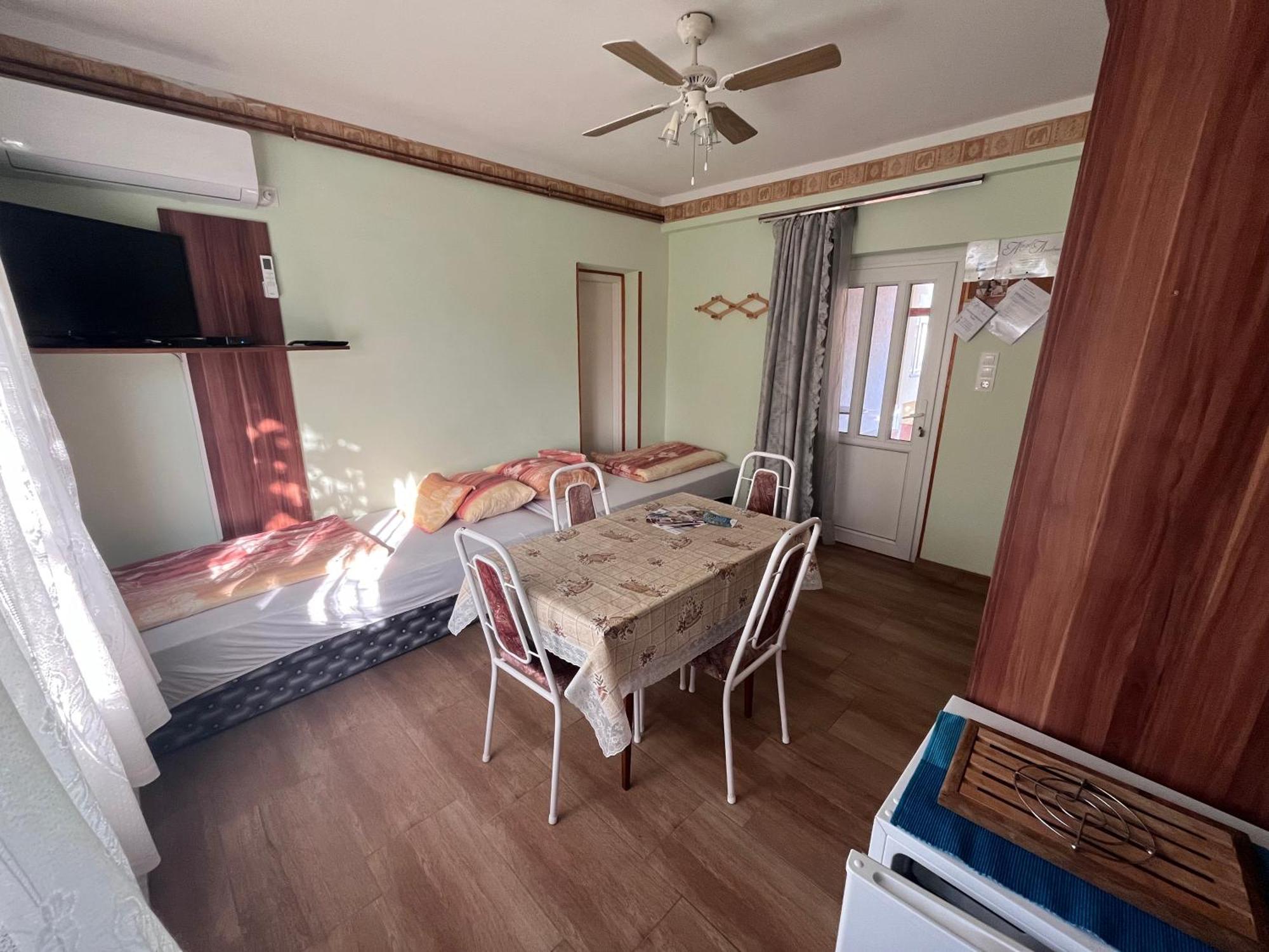 Abigel Apartman Морахалом Екстер'єр фото
